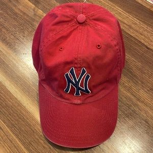 Yankees  NY red hat, size M, new with tag